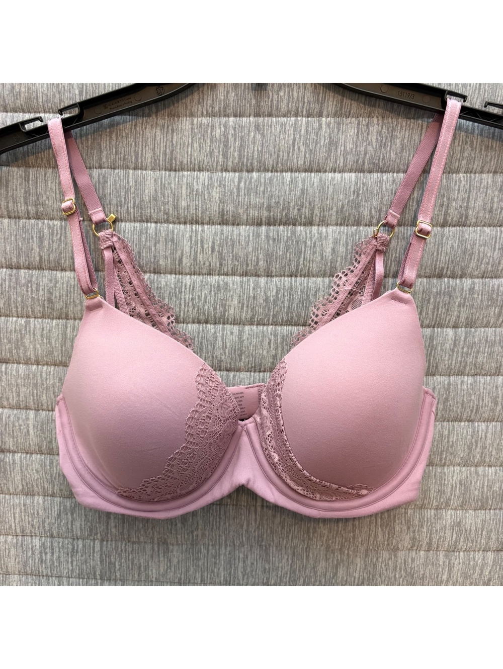 SOMA Embraceable Enchanting Lace J Hook Bra Lilac Wine 32D NWT